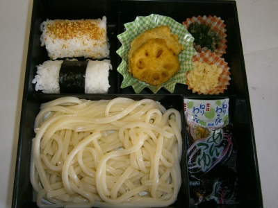 『冷たいうどん』　はじまってます！！